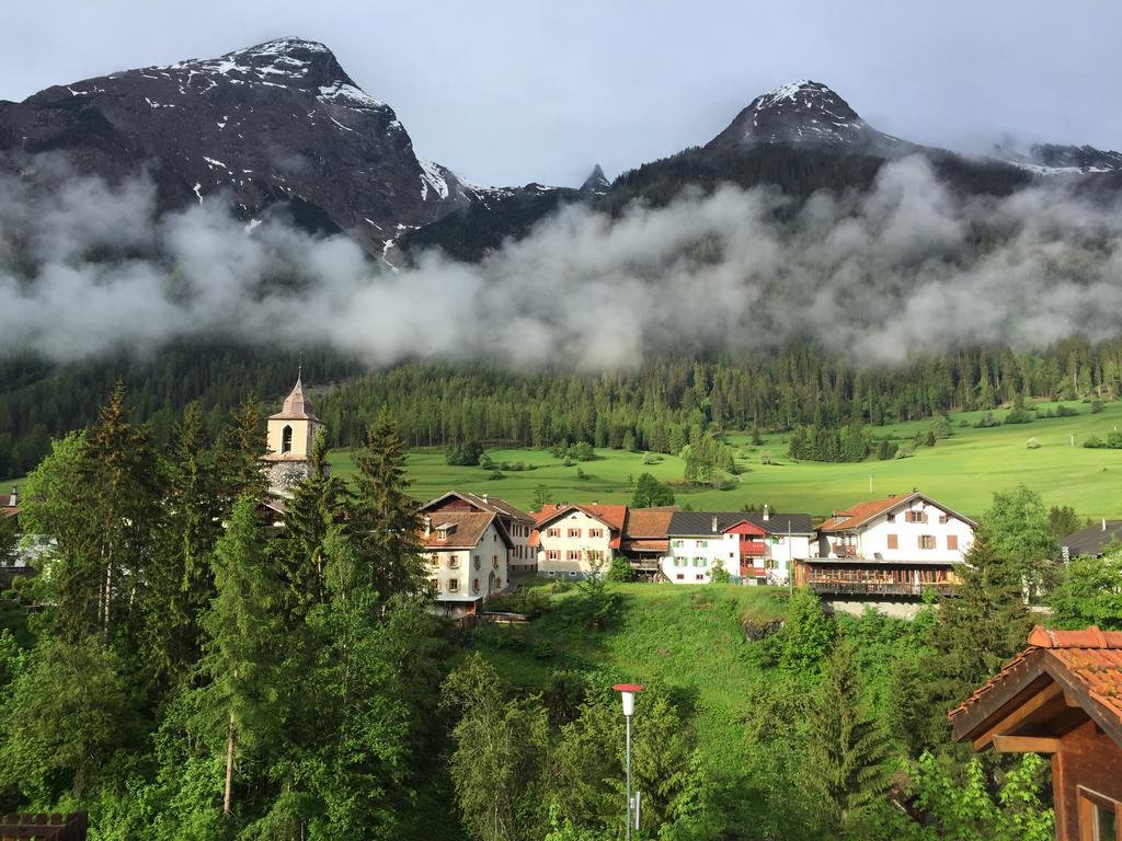 Hotel Ladina Бергюн Экстерьер фото